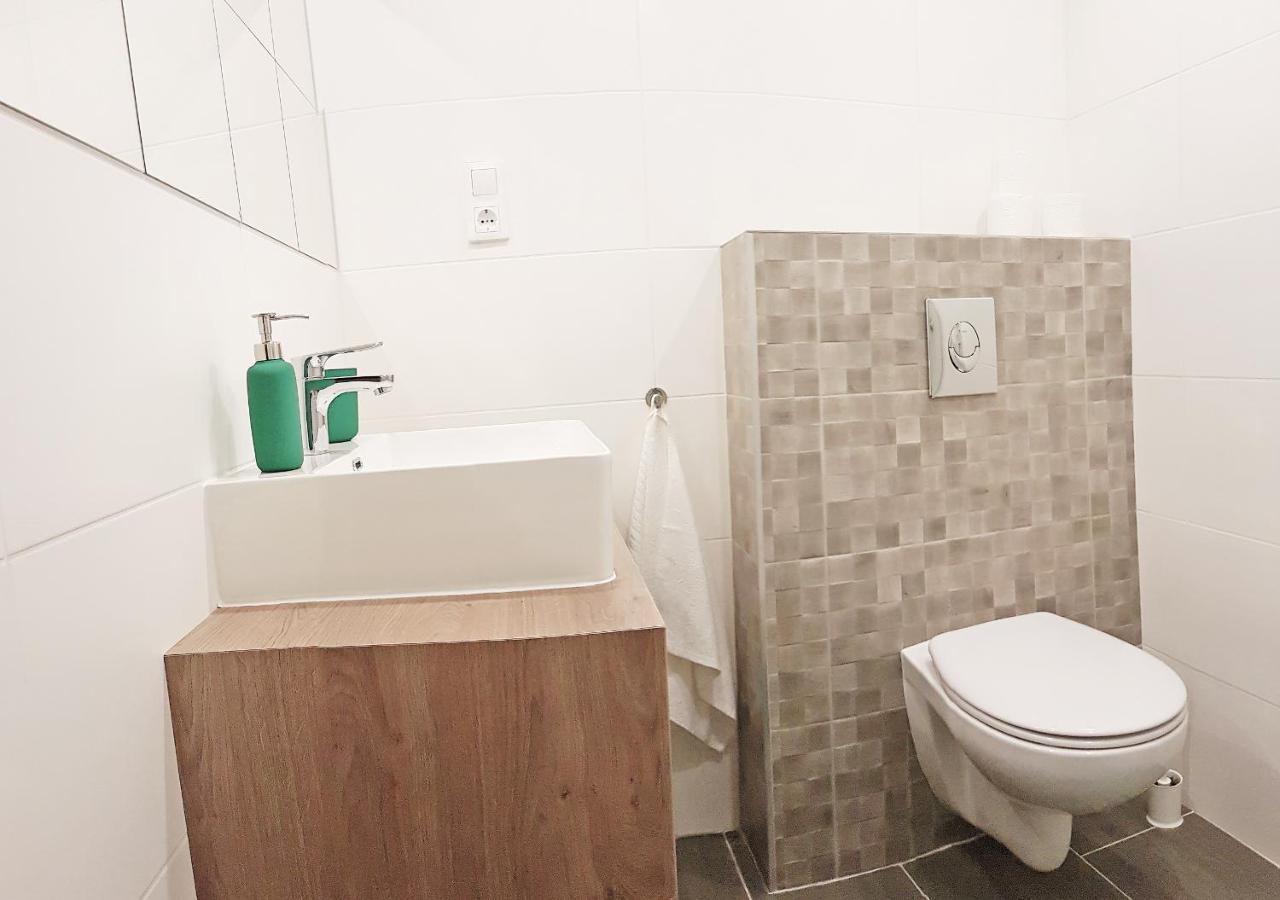 Luxury New Cozy Flat At Dob Street Nearby Gozsdu Court Apartment Budapest Luaran gambar