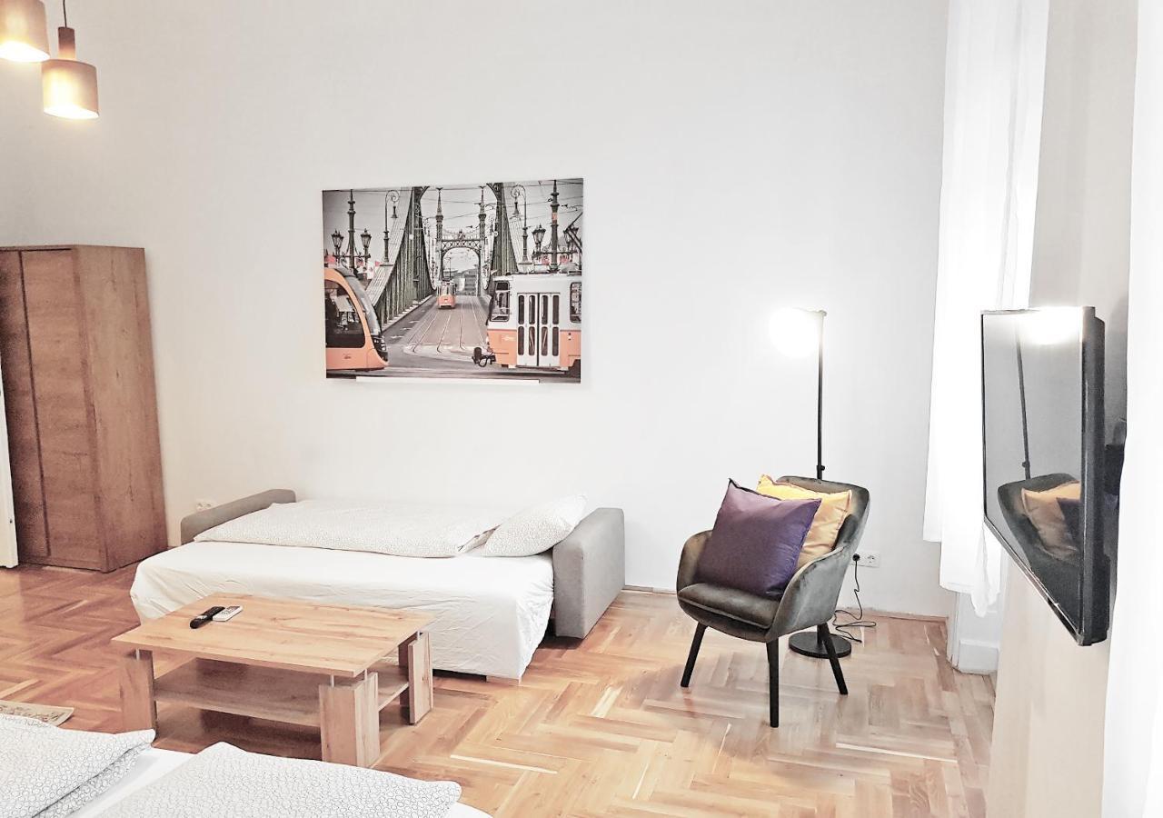 Luxury New Cozy Flat At Dob Street Nearby Gozsdu Court Apartment Budapest Luaran gambar