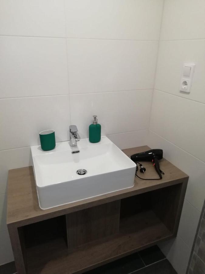 Luxury New Cozy Flat At Dob Street Nearby Gozsdu Court Apartment Budapest Luaran gambar