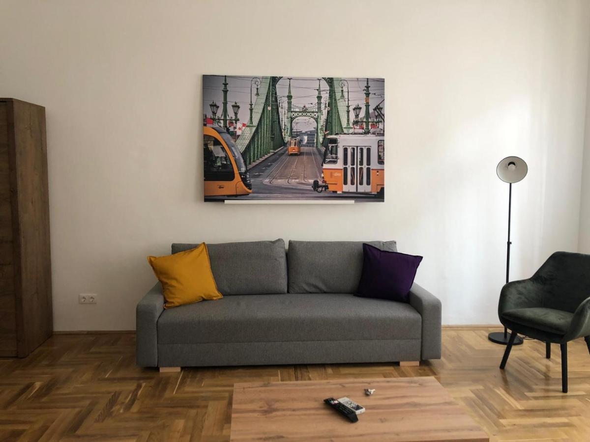 Luxury New Cozy Flat At Dob Street Nearby Gozsdu Court Apartment Budapest Luaran gambar